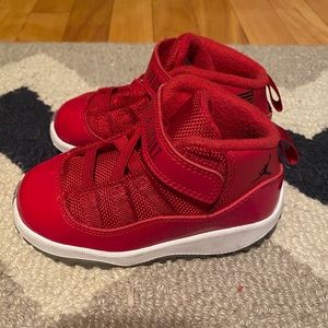 Toddler Jordan 11 Retro Size 7